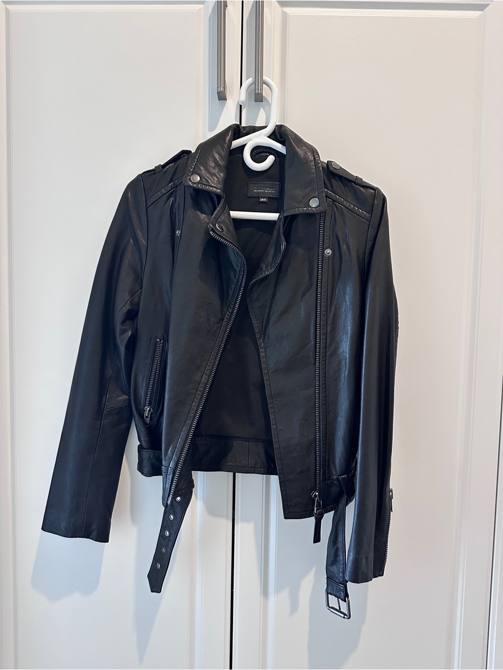 Mackage x Aritzia Real Leather Jacket - Picture 2 of 6